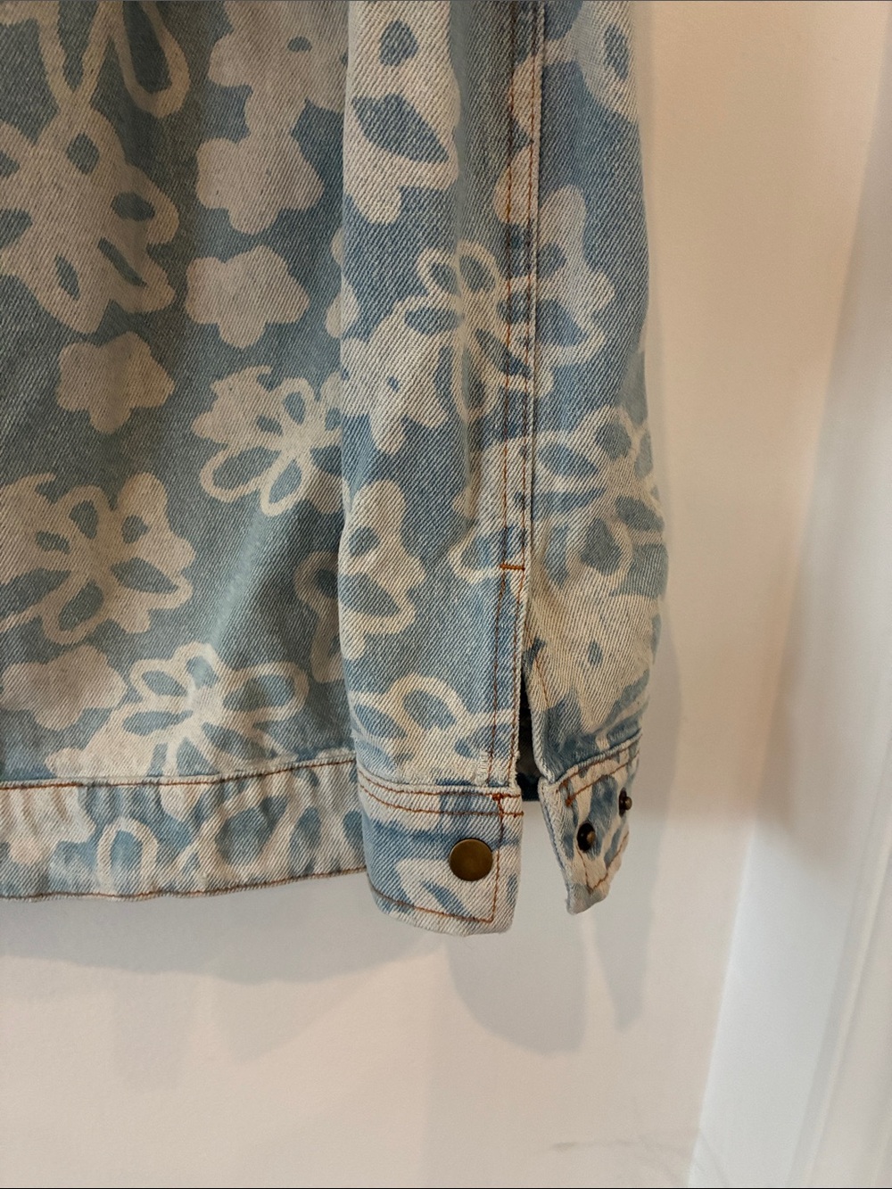 Butter Light Blue Denim Jacket with White Floral Print - Picture 4 of 11